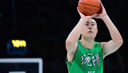 郭艾伦谈韩德君退役：以后再也没有你给我挡，我传你扣篮了