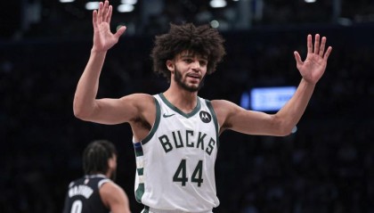 美记：雄鹿将在训练营对球员进行评估 他们对A-杰克逊的评价很高